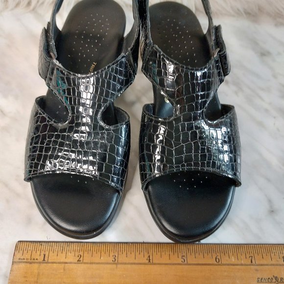 SAS Tripad Comfort Women's Black Croc Pattern Leather Slingback Sandals 5.5 - Picture 2 of 8